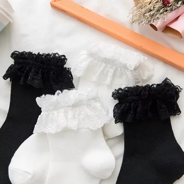 Chaussettes à volants en maille fine et dentelle pour femmes