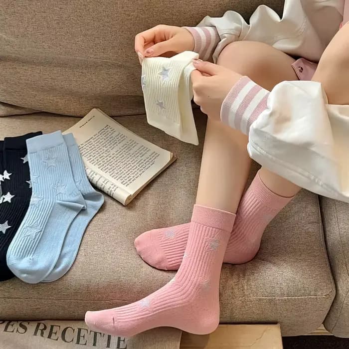 Chaussettes longues à imprimé étoile pour femmes