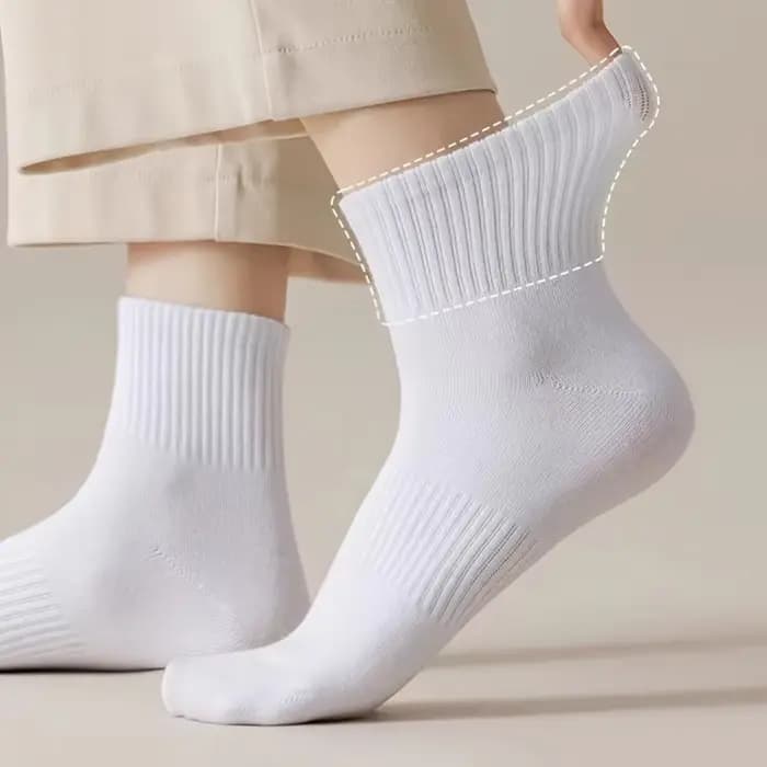 Chaussettes de sport mi-mollet blanches pour hommes