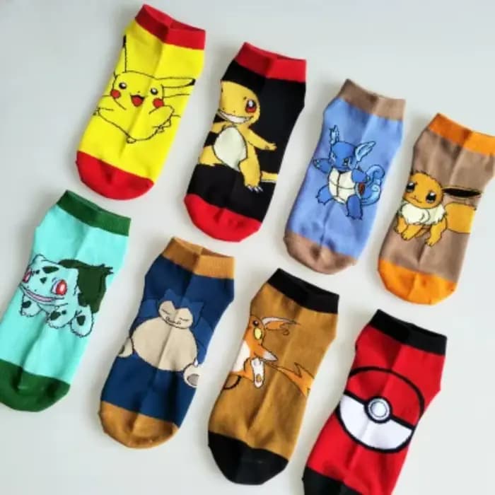 Chaussettes classiques de dessin animé Pokemon Pikachu