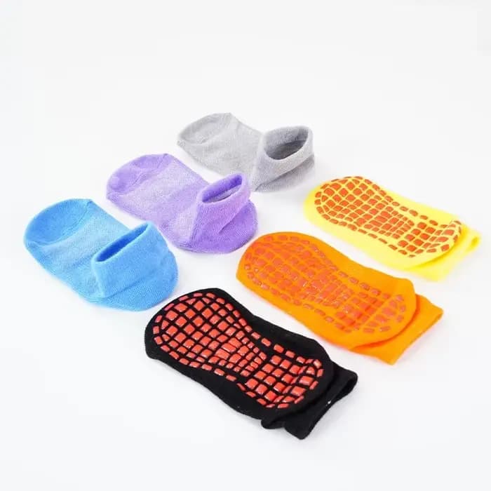 Chaussettes antidérapantes pour enfants et adultes