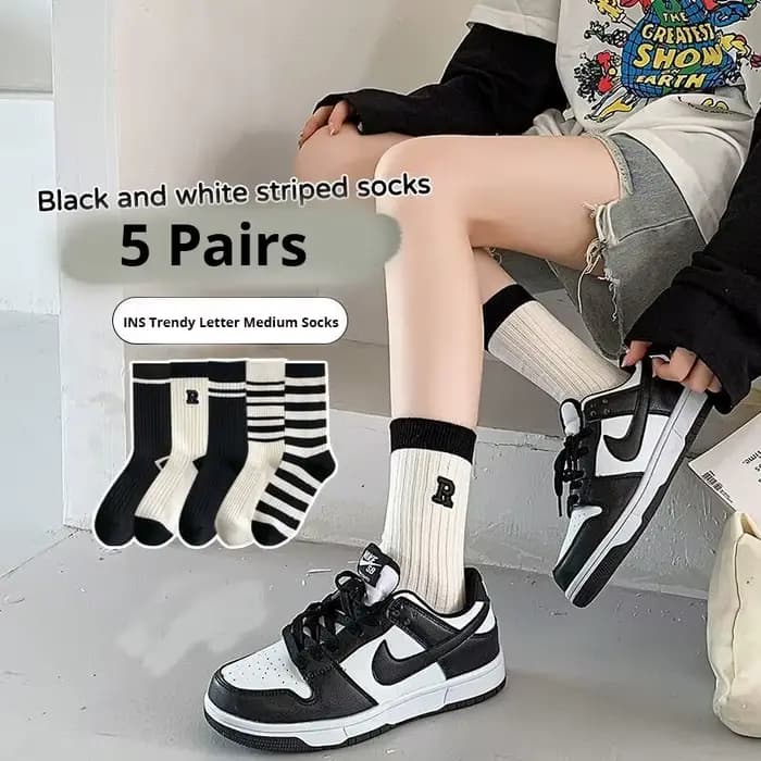 Chaussettes mi-longues noires et blanches pour femmes, quatre saisons, style Oupillimprimés, chaussettes de sport à rayures, 5 paires