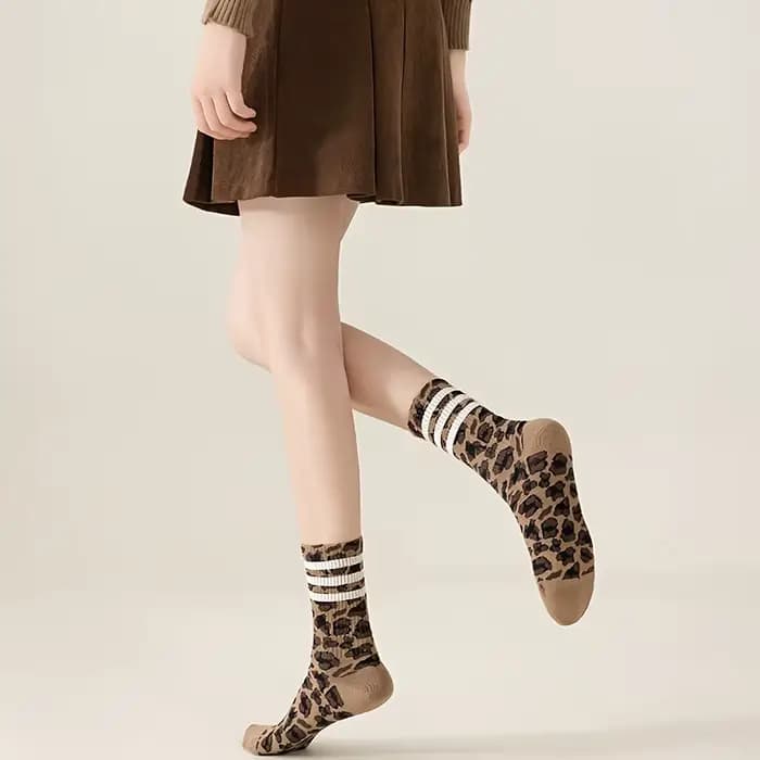 3 paires de chaussettes mi-mollet pour femmes, chaussettes longues à imprimé léopard, tendance printemps-automne, mode automne-hiver, chaussettes hautes polyvalentes antidérapantes