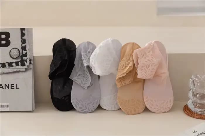 Chaussettes en maille à fleurs en dentelle pour femmes, doublure invisible non ald, chaussettes confortables élastiques pour femmes, chaussettes fines et respirantes, chaussettes de rinçage, belle mod
