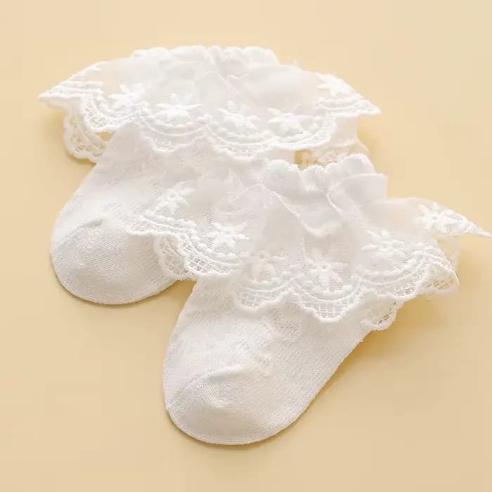 Chaussettes de princesse en dentelle florale pour bébés filles, chaussettes antidérapantes blanches à volants mignonnes pour enfants, chaussettes de danse décontractées pour nourrissons