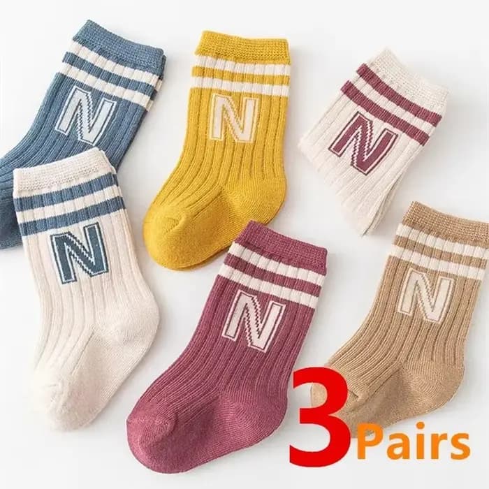 Chaussettes longues tricotées en coton doux pour bébé