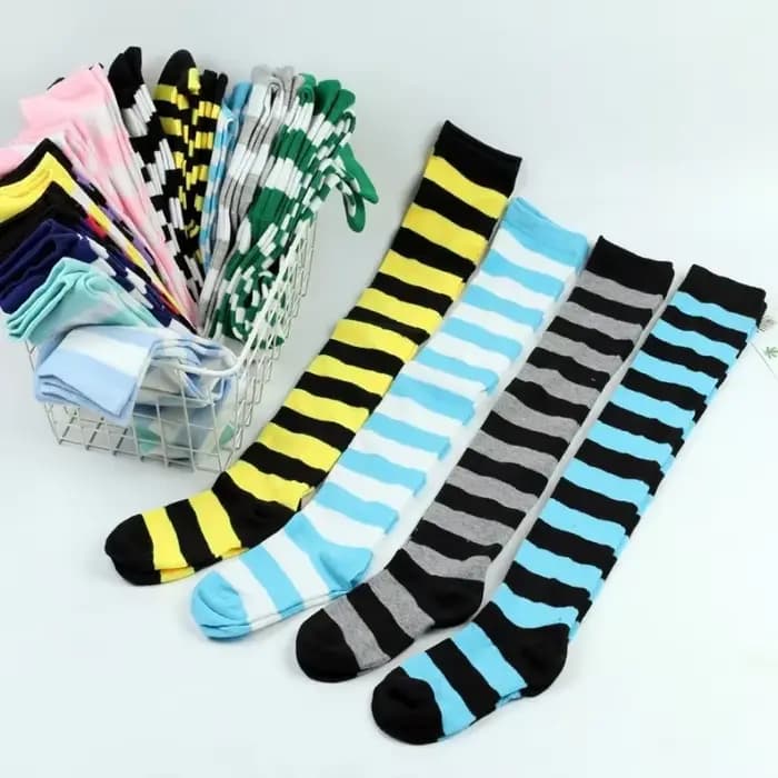 Cuisse haute chaussettes femmes rayé bas dames Kawaii drôle filles blanc longue au-dessus du genou chaussette Cosplay noël 2025 nouveau dans