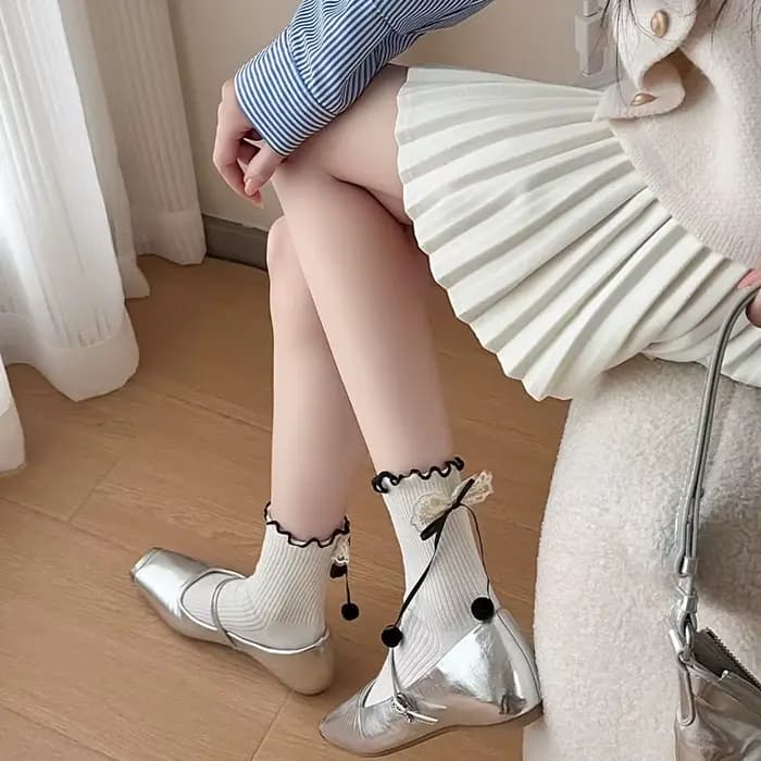 Chaussettes pour femmes respirantes printemps-été, mi-mollet, confortables, style vintage, avec nœud en dentelle, pour jeune fille, simples et tendance, effet bouclette