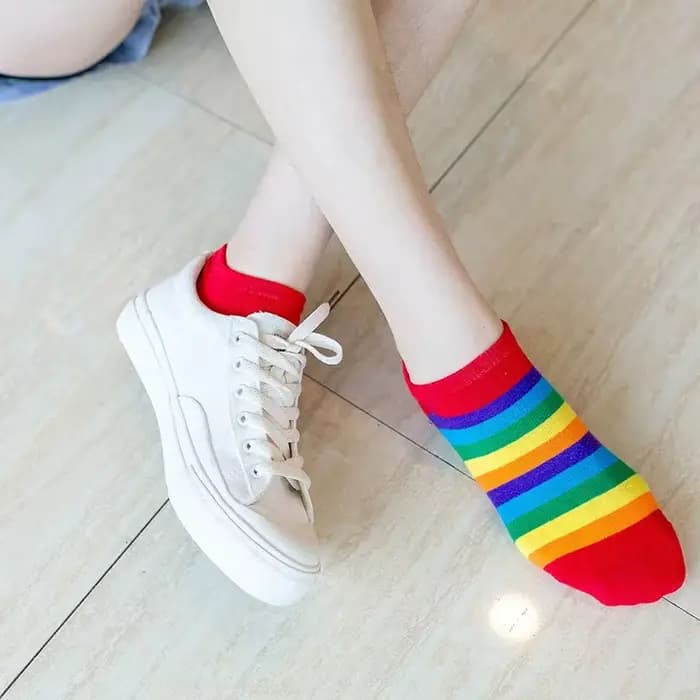 Chaussettes en coton Harajuku pour filles, chaussettes mignonnes, cheville allongée, dames, drôle, Kawaii, couleur jaune, blanc, noir
