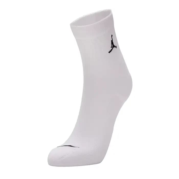 Nike (Nike) Jordan chaussettes unisexes trois paires Pack sport simple confortable respirant mi-mollet chaussettes entraînement fitness chaussettes course chaussettes décontractées Dx9655-902