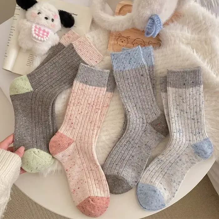 Nouvelles chaussettes pour femmes de haute qualité
