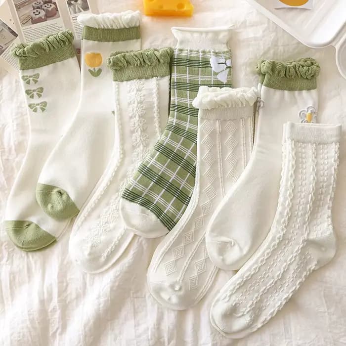 Chaussettes fines en dentelle à volants pour femmes