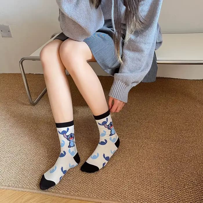 5 paires de chaussettes pour femmes, à la mode et tendance, mignonnes, motif de points de dessin animé, confortables et douces, décontractées pour l'extérieur