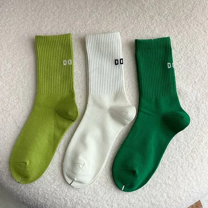 Ensemble de 3 paires de chaussettes roses pour femmes, chaussettes longues mi-tube, Style printemps-automne, vêtements d'extérieur, bas en coton avec lettres, bas de sport
