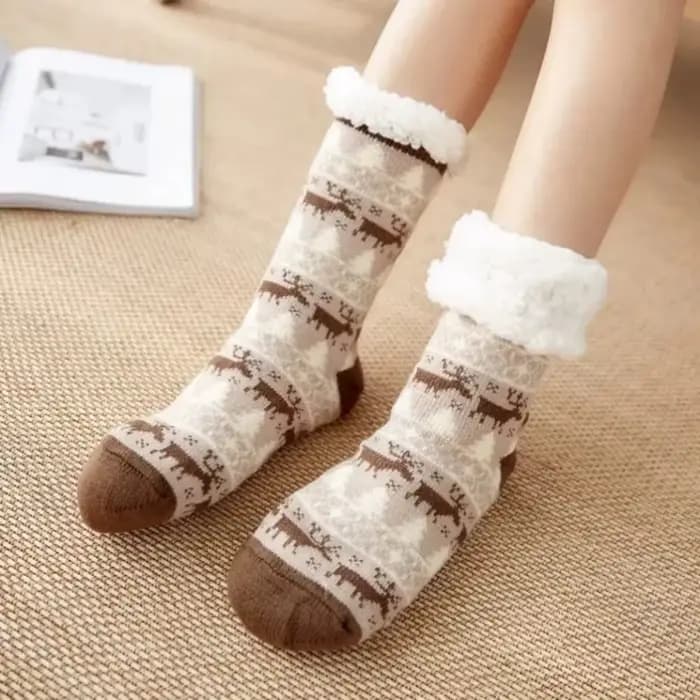 Chaussettes d'hiver chaudes pour femmes, en peluche de pingouin, douces, antidérapantes, chaussons courts, chaussettes moelleuses et duveteuses, cerf, élan, ours, cadeau de Noël