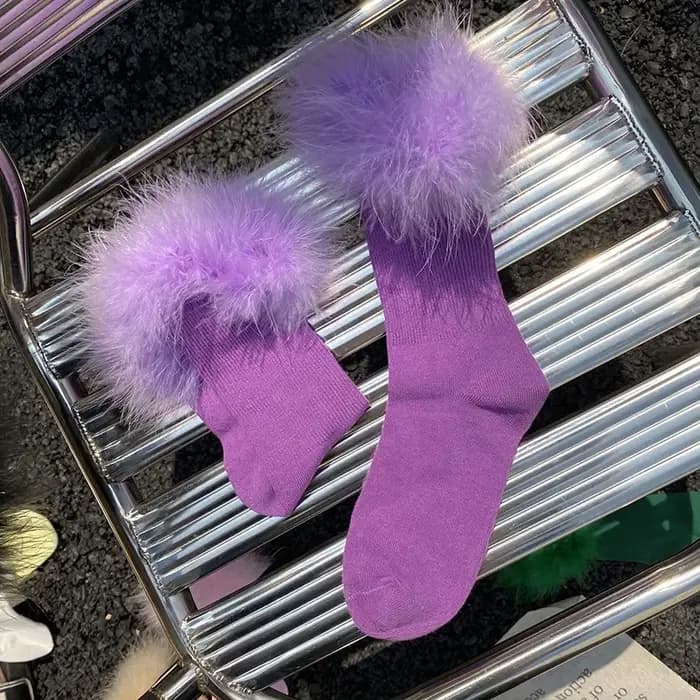Chaussettes en fourrure rose pour femmes