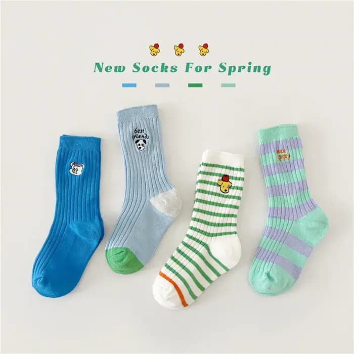 4 paires de chaussettes pour enfants, chaussettes en coton brodées pour garçons, chaussettes de printemps, automne et hiver, motif de dessin animé, chaussettes mollet pour enfants