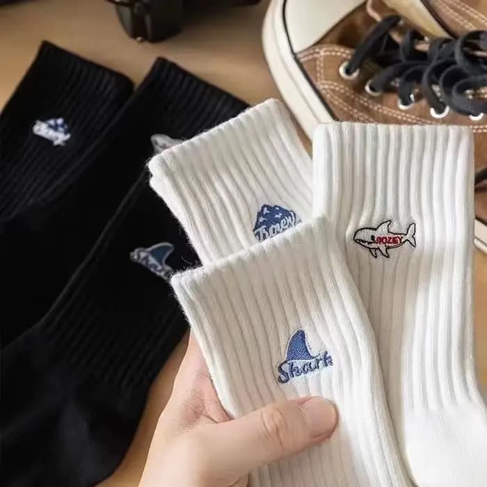Chaussettes mi-tube en coton respirant pour hommes, chaussettes de sport légères, chaussettes de sport monochromes, chaussettes tendance de la mode, printemps et été