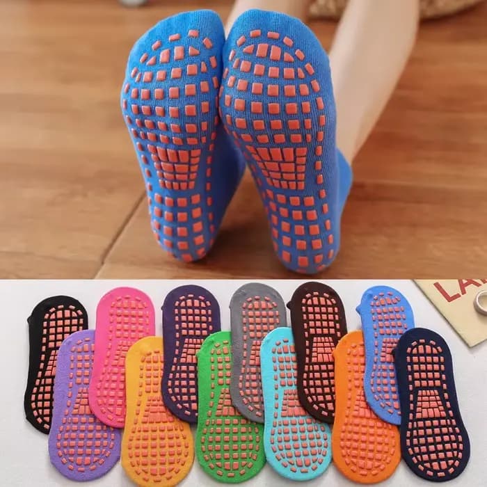 Chaussettes antidérapantes pour enfants et adultes
