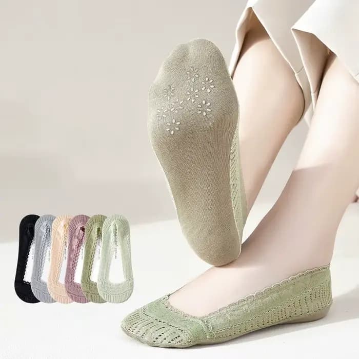 Chaussettes bateau fines pour femmes, en dentelle, antidérapantes, avec silicone, ne glissent pas, mignonnes, à la mode, couleur unie, chaussettes amusantes, Skarpety Damskie Stopki