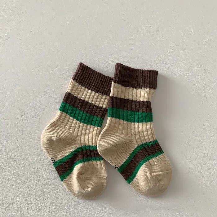 Chaussettes en coton rayées à la mode pour enfants, chaussettes mi-tube, printemps-automne, chaussures pour bébés, patchwork, chaussettes de sport pour garçons, 0-3 ans