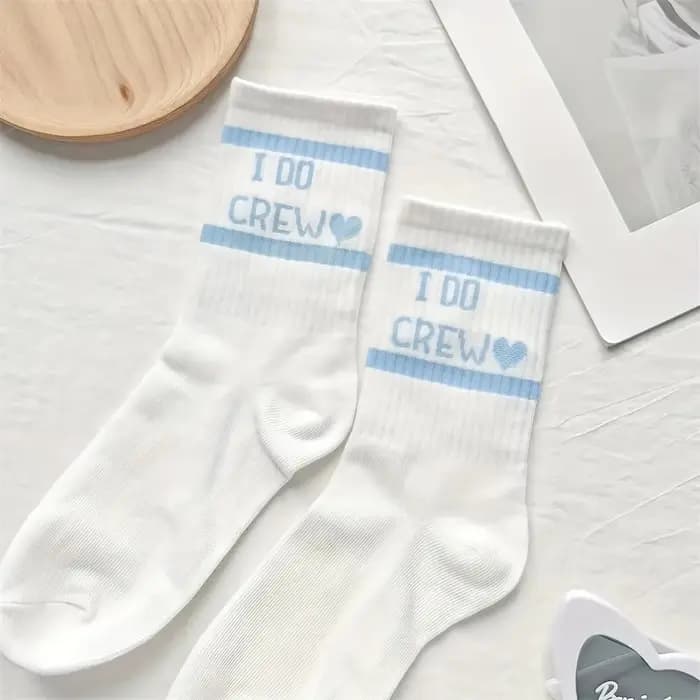 1 paire de chaussettes blanches de mariée, chaussettes décoratives sur le thème du mariage, cadeaux de mariage créatifs, accessoires de photographie de mariage, fête prénuptiale Favo