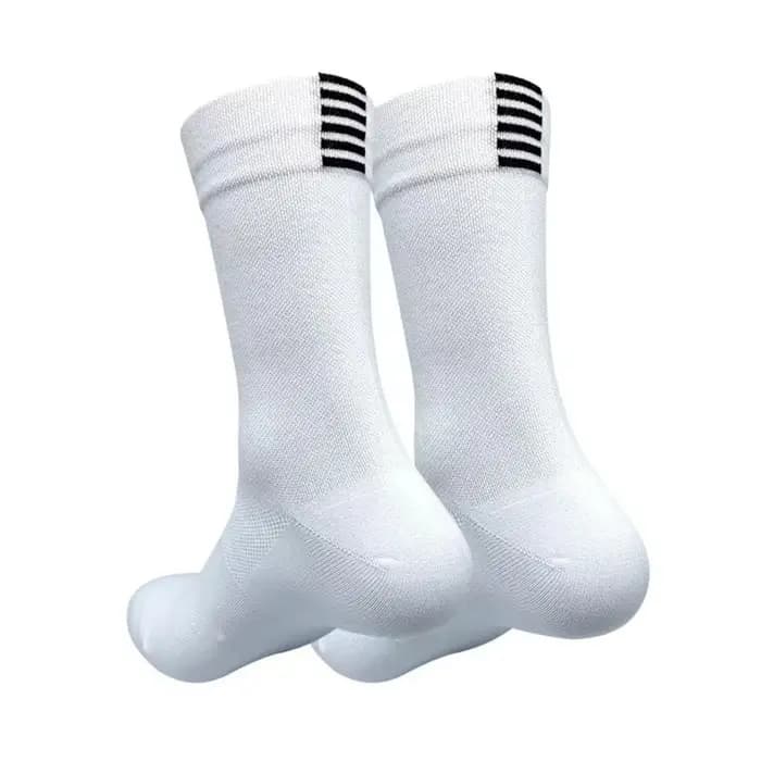Nouvelles chaussettes de cyclisme professionnelles respirantes mi-mollet pour VTT