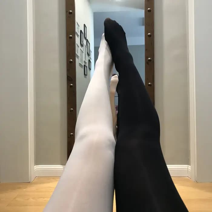 2025 collants à pieds d'huile brillants à deux tons pour femmes