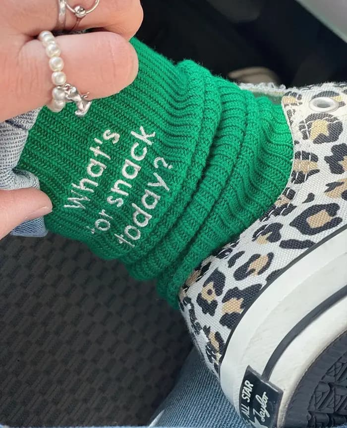 Mode pour les femmes lettres anglaises broderie fil épais coton chaussettes mi-tude haute qualité Style japonais mignon doux Sox