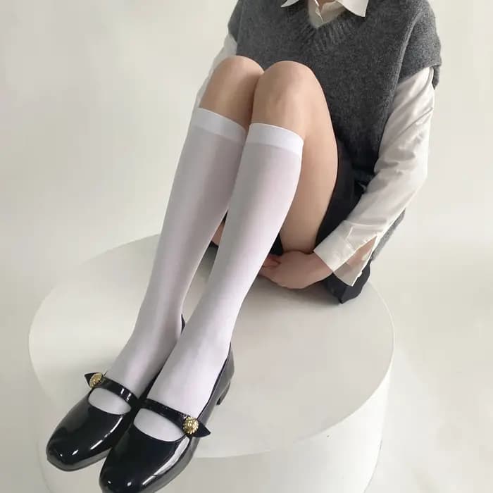 Chaussettes hautes pour femmes Kave