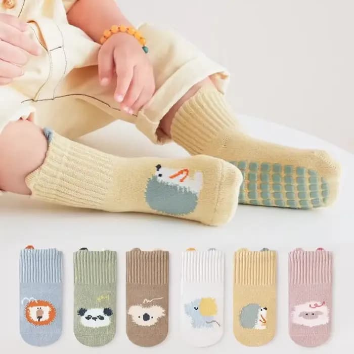 Printemps automne enfants enfants anti-dérapant longues chaussettes dessin animé doux bébé enfant en bas âge maison Trampoline chaussettes garçons filles école chaussettes de sport