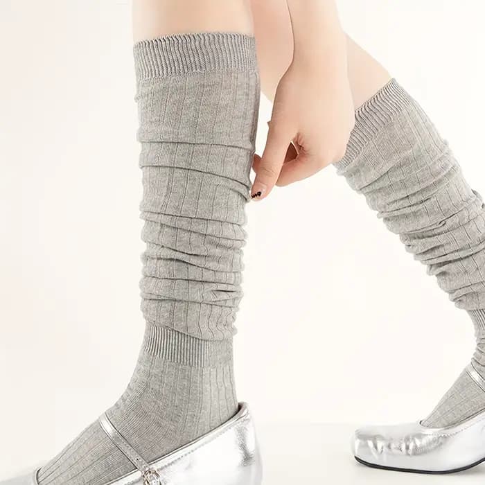 1 paire de chaussettes pour femmes, style Lolita, longueur genou, confortables, respirantes, unies,
