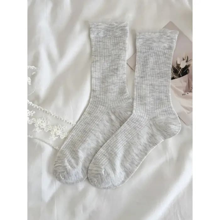 Chaussettes d'été fines pour femmes, chaussettes longues de couleur unie, couleur bonbon, jolies chaussettes en dentelle à la mode, respirantes et confortables