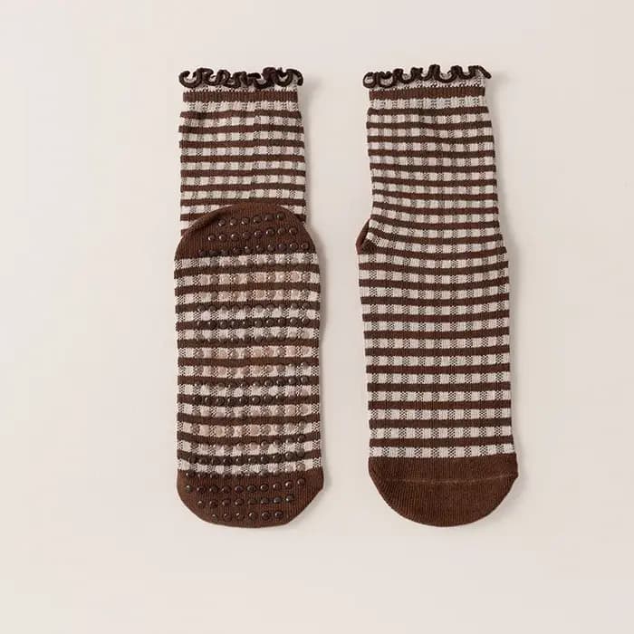 Chaussettes de Pilates pour femmes en coton avec bordure festonnée