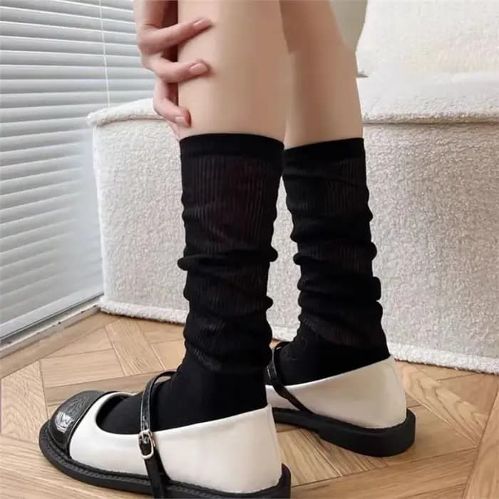 Chaussettes fines mi-longues pour femmes