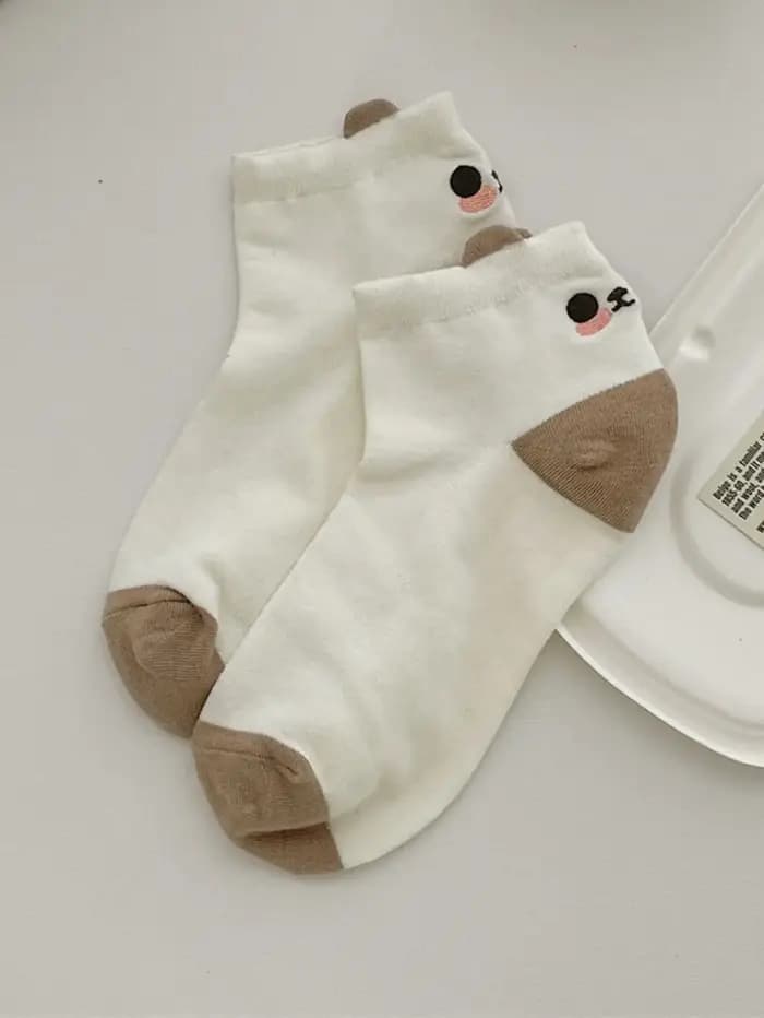 Chaussettes pour femmes, printemps-été, nouvelle collection, broderie panda, chaussettes tendance, légères, respirantes, mignonnes, drôles, couleur unie, coton, vente en gros