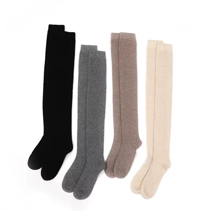 Chaussettes hautes en cachemire pur pour femmes