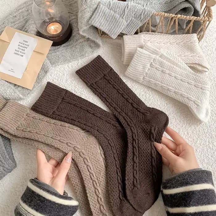 Chaussettes pour femmes nouveau automne hiver couleur unie décontracté longues