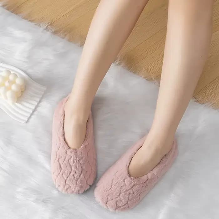 Chaussettes de sol chaudes pour femmes, automne hiver, maison, antidérapantes, peluche, douces, confortables, épaisses, couleur unie, pantoufles d'intérieur pour dames