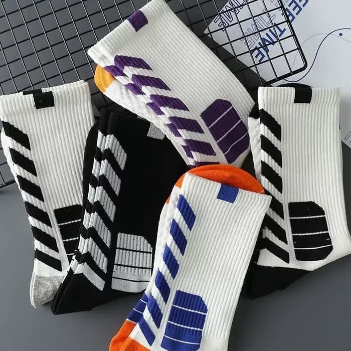 5 paires automne hiver chaussette hommes basket-ball sport Simple haut mi Tube épais mode Ins couleur unie drôle