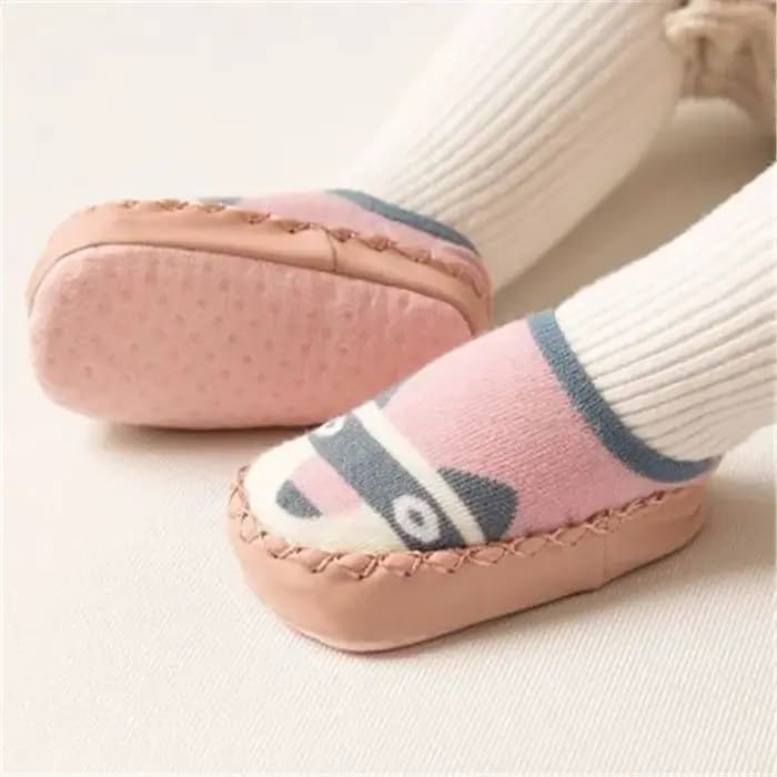 Chaussettes avec l'offre elles en caoutchouc pour bébé