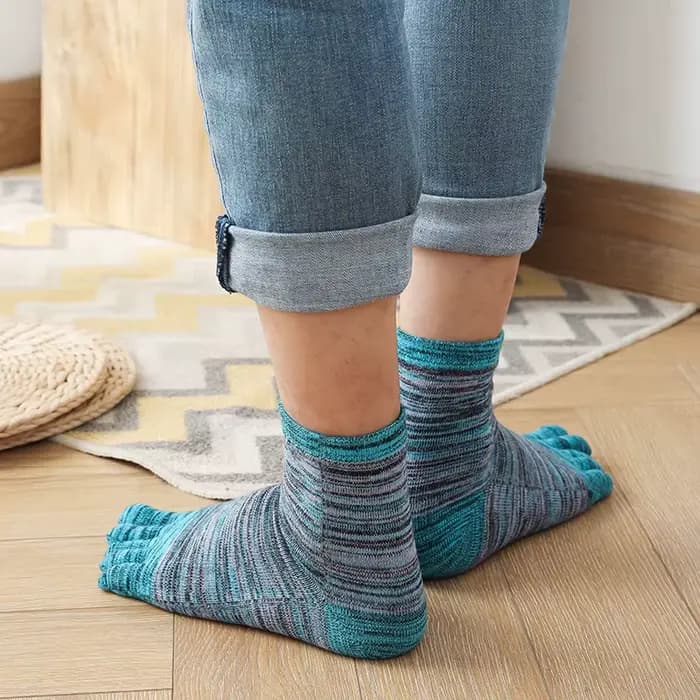 Chaussettes courtes à cinq doigts colorées pour homme