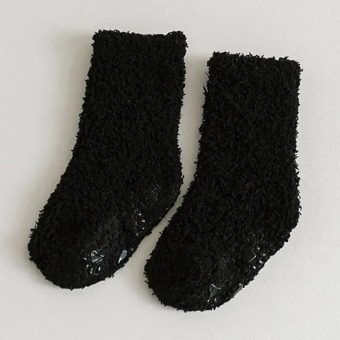 Chaussettes chaudes et douces pour bébé avec grip