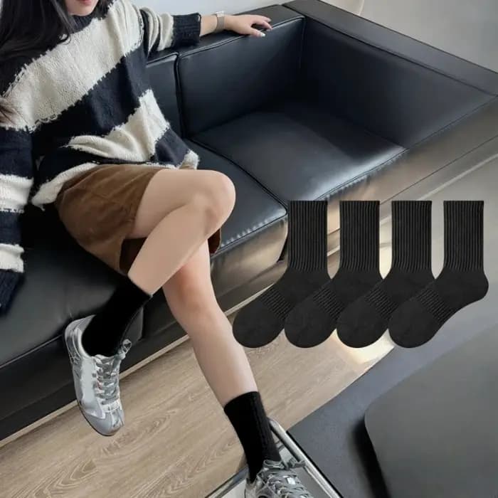 8/4 paires de chaussettes mi-mollet classiques à la mode pour femmes, chaussettes de sport noires et blanches, adaptées aux hommes et aux femmes, chaussettes pour femmes de grande taille : taille 36-4