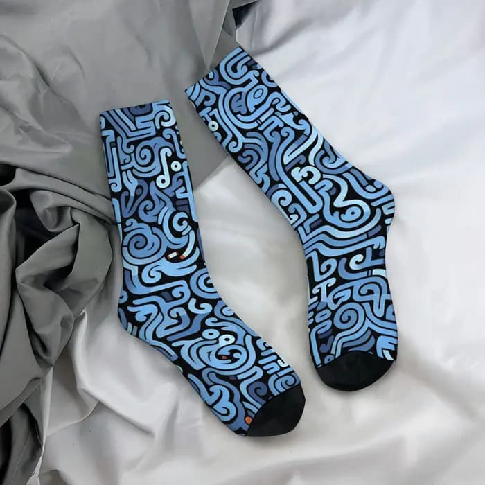 Chaussettes mi-mollet à lignes abstraites bleues et noires, style psychédélique Deep Sea, chaussettes tendance, confortables et respirantes pour les promenades sur la plage