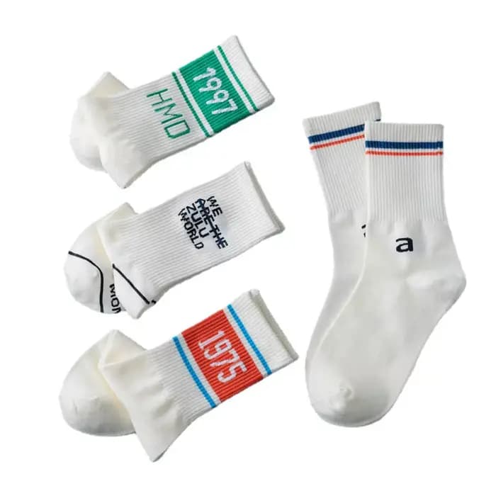 Chaussettes longues à motifs de lettres pour femmes