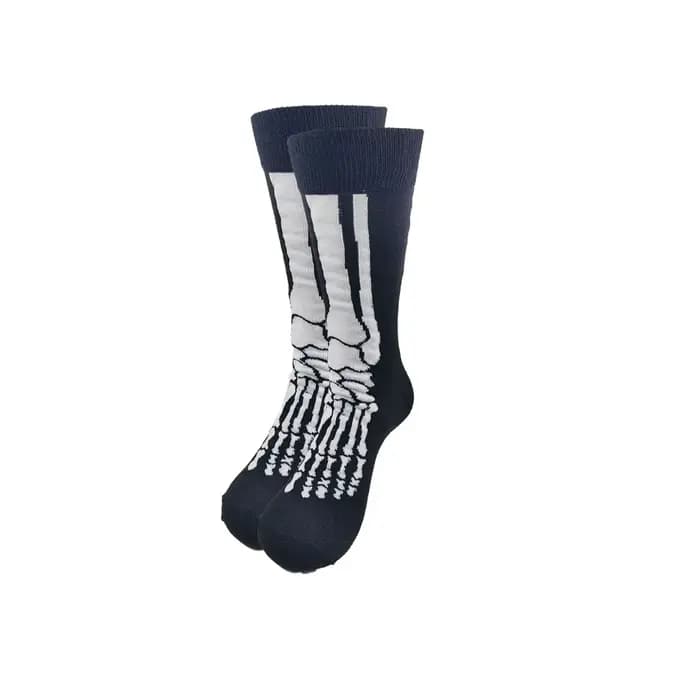 Vente en gros et au détail de toutes sortes de chaussettes pour hommes de dessins animés à la mode au printemps et en