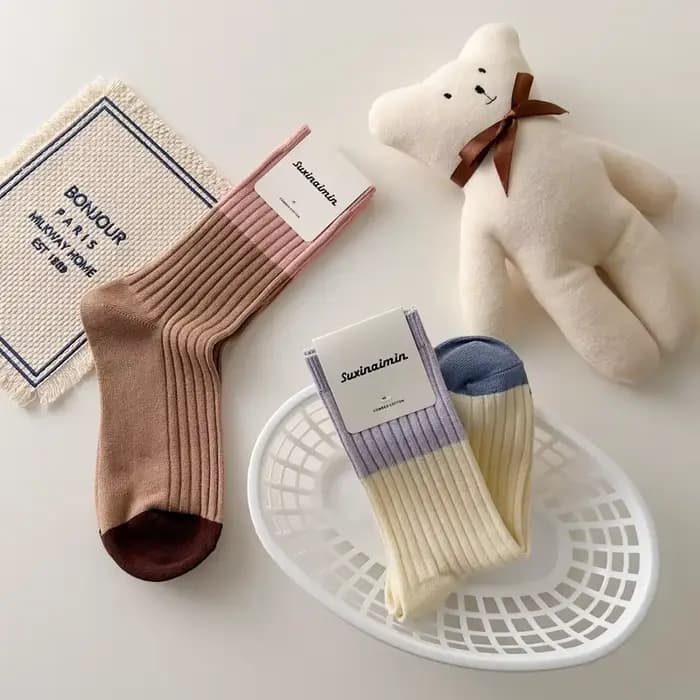 Chaussettes en coton à rayures multicolores pour femmes