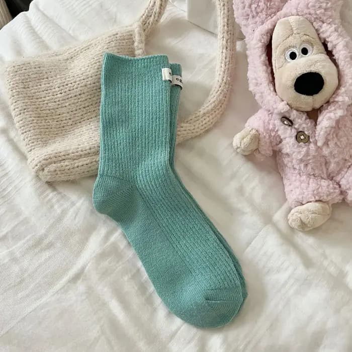 Chaussettes mi-tube en laine à rayures douces pour femmes