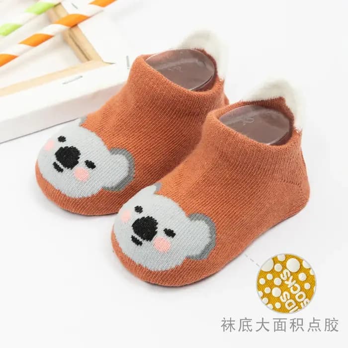 Chaussettes antidérapantes pour bébés de 0 à 5 ans, chaussettes de sol douces et antidérapantes pour nouveau-nés et nourrissons avec poignées en caoutchouc